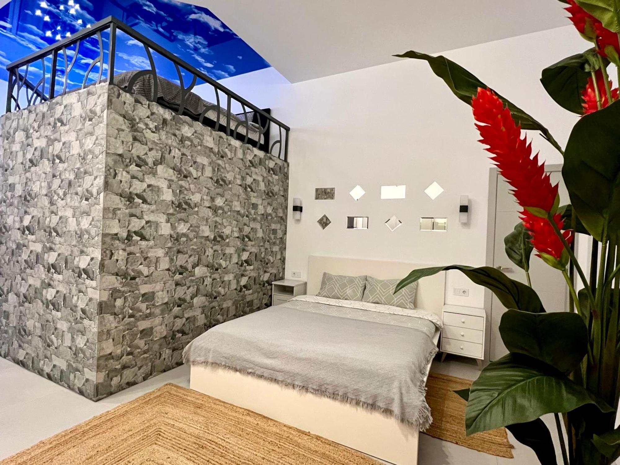 Exquisite Studio Apartment With An Original Design Valencia Exterior foto